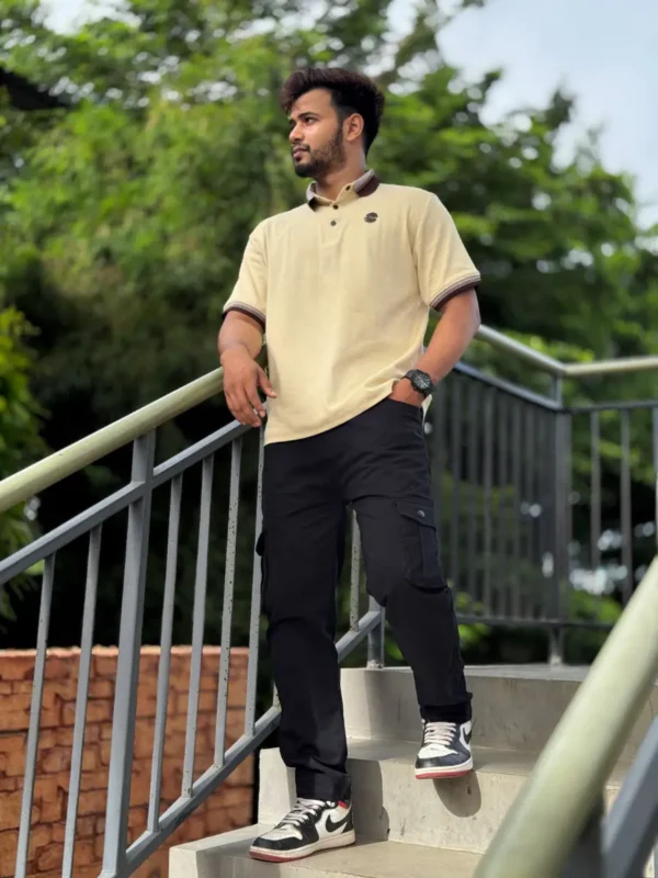 Black 6 Pocket Cargo Pant - Image 3